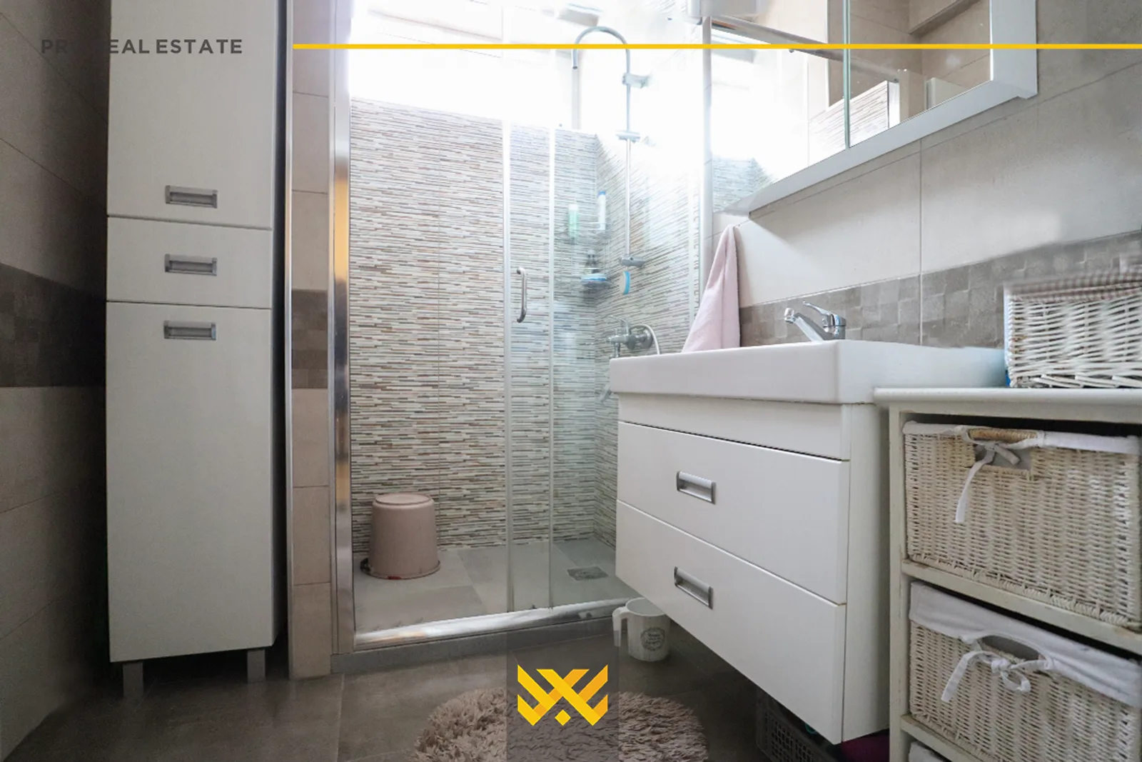 Banesë 176m² në #SHITJE në Aktash.