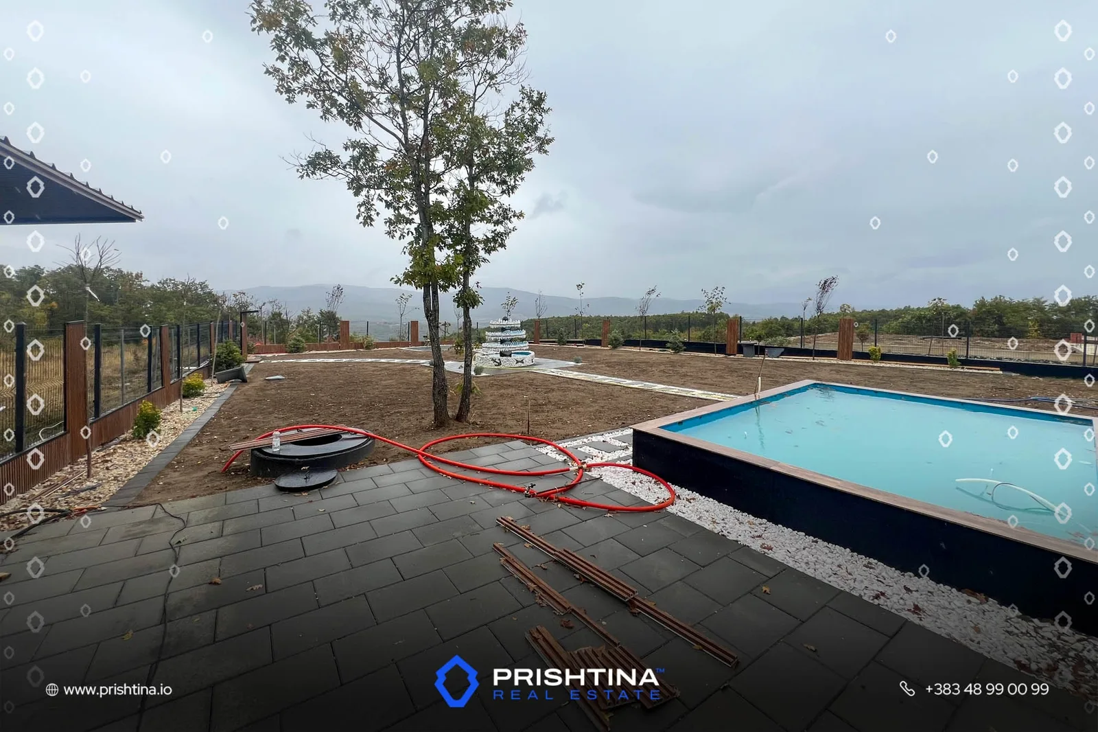 Shtëpi në shitje 200m² + 8 ari oborr në Butovc