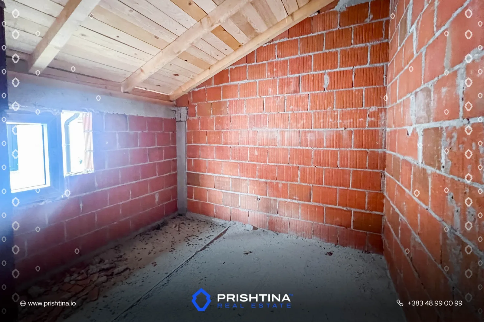 Shtëpi në shitje 200m² + 8 ari oborr në Butovc