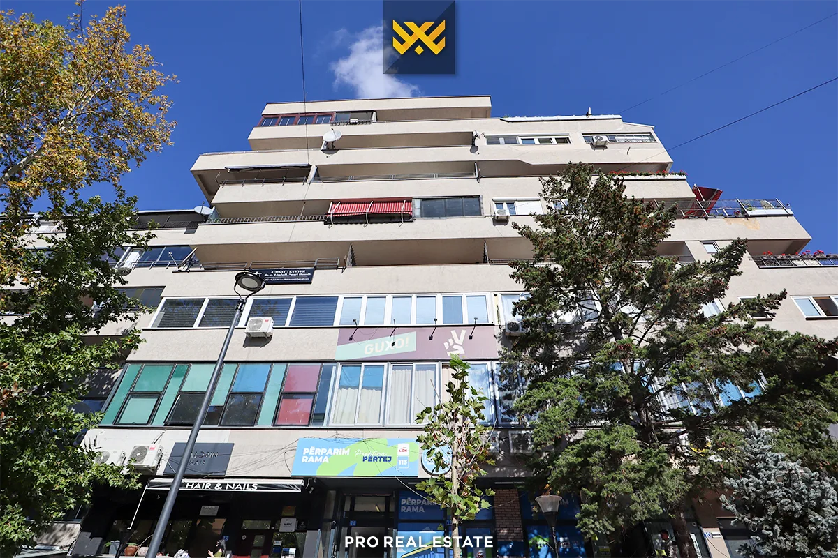 Banesë / Zyrë 90.66m² me #QIRA në Qendër