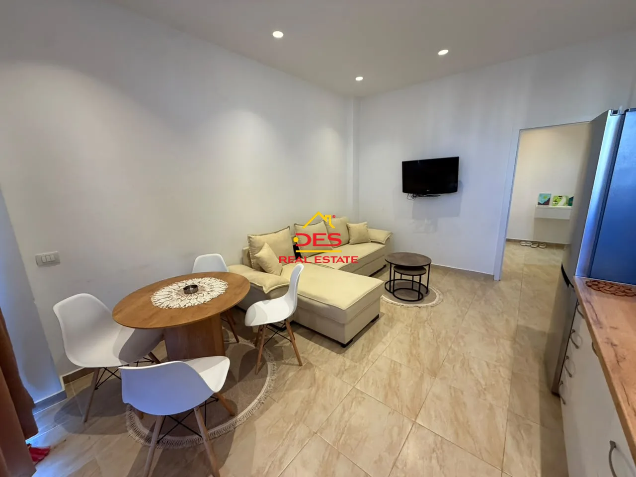 Jepet me qira apartament 1+1 në transballkanike, pranë rrethit të omones, vlorë