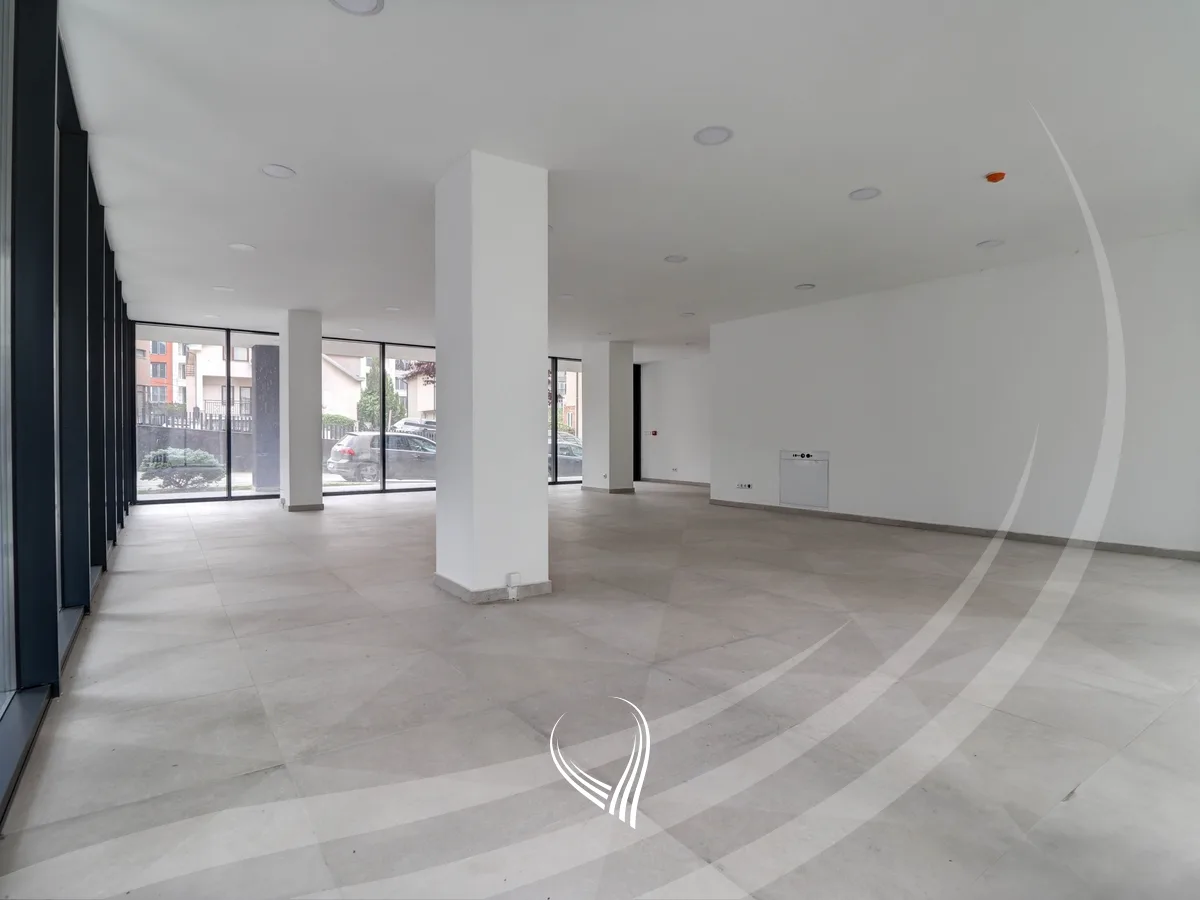 Lokal 120m2 me qira në lagjen Mati 1 – Art Construction