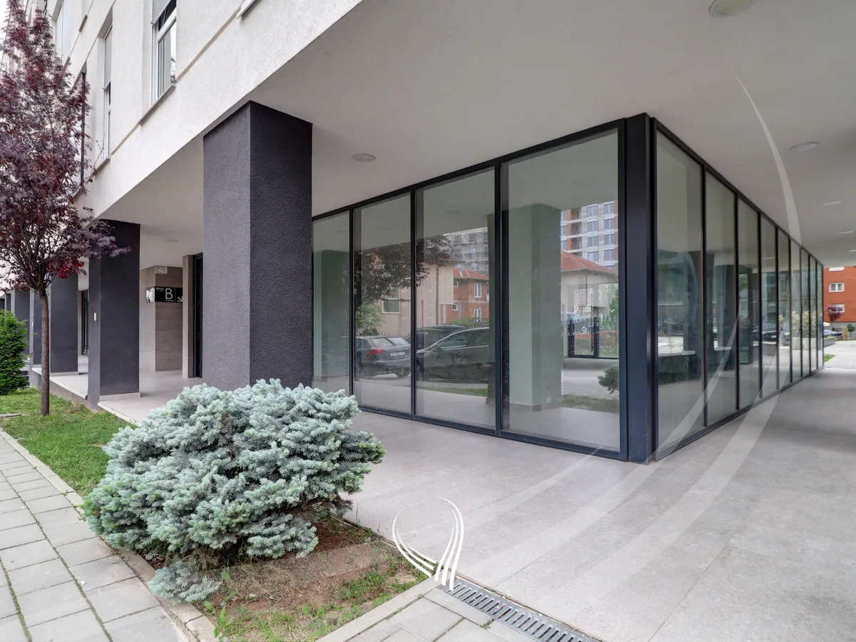 Lokal 120m2 me qira në lagjen Mati 1 – Art Construction