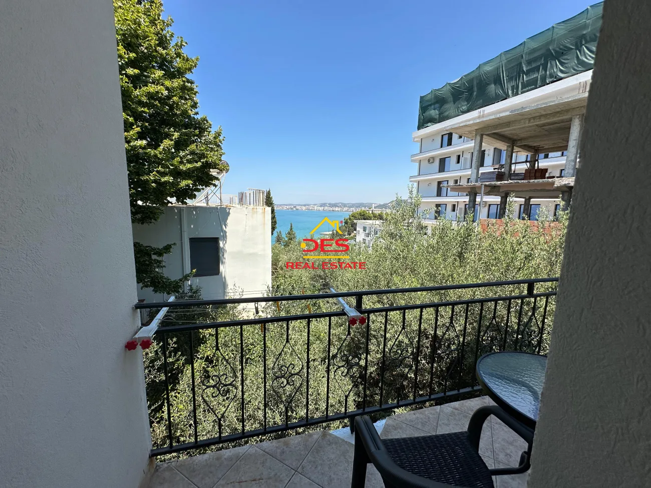 Jepet me qira vjetore ndërtesë 2-katëshe në ujë të ftohtë – vlorë 📌 për turizëm & hoteleri