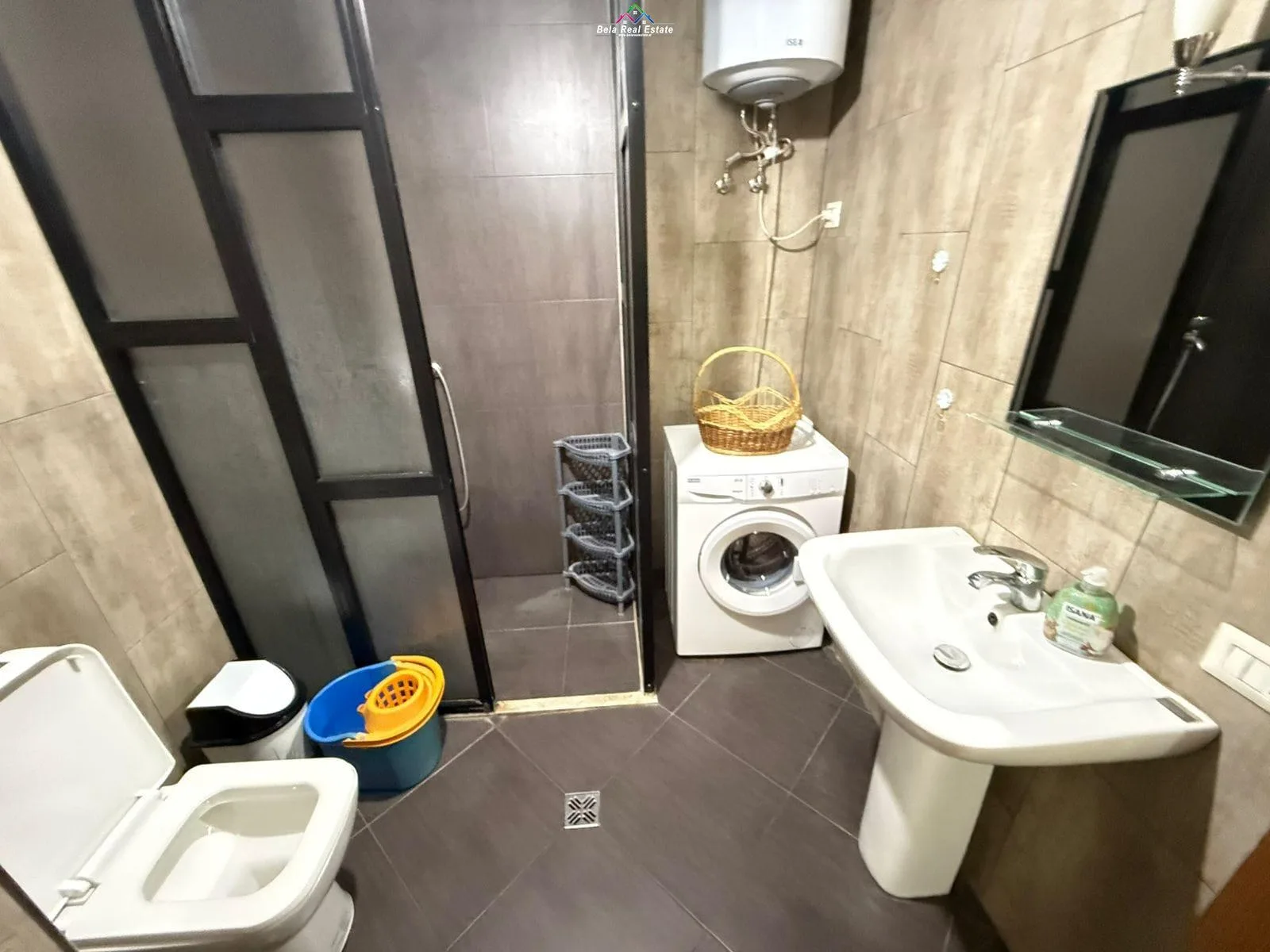 Apartament Me Qera 1+1 Tek Rruga e Elbasanit ( ID B2101563) Tirane
