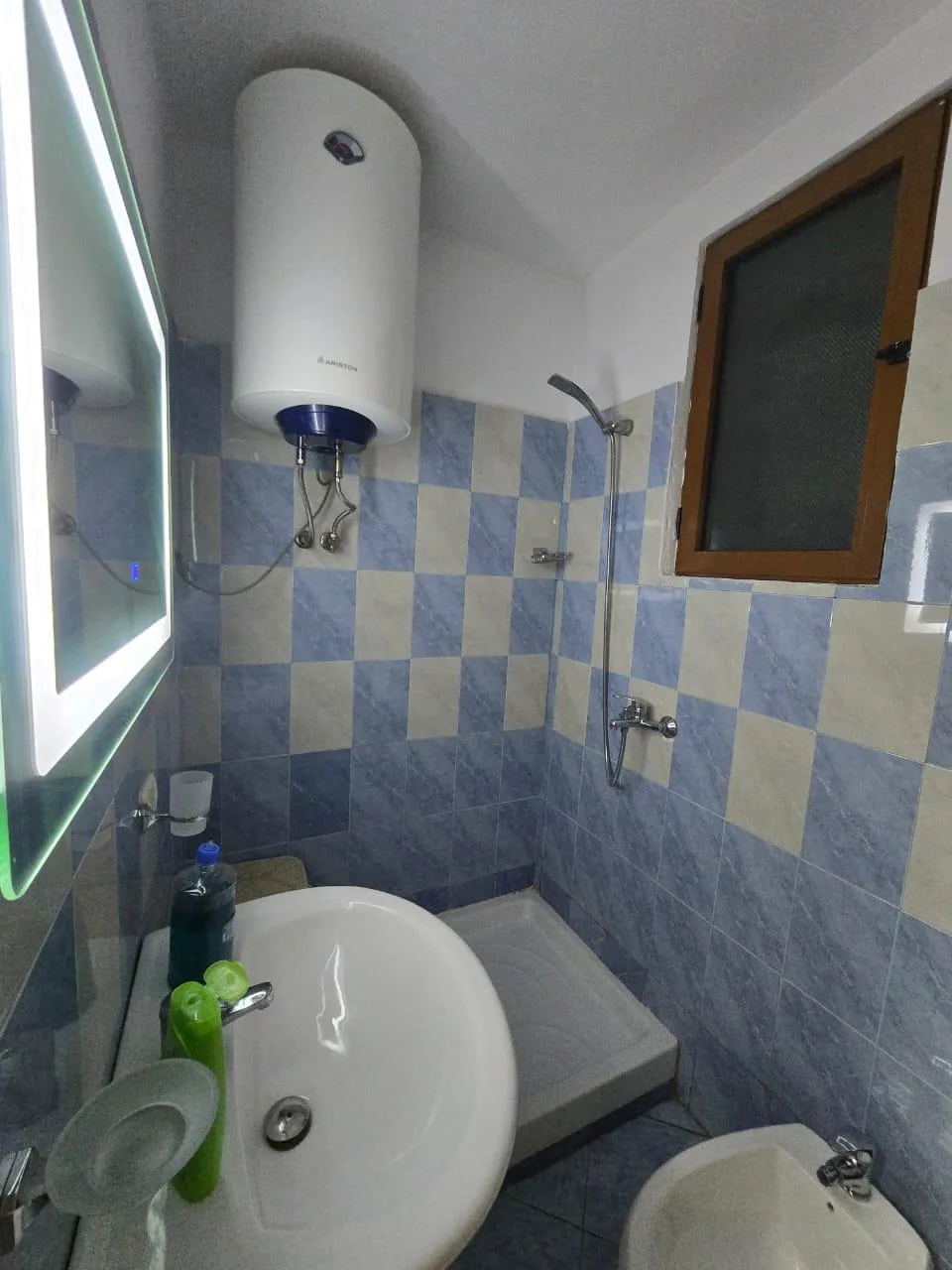 Apartament me qera 2+1 tek 5 Maji (ID B2201379) Tirane