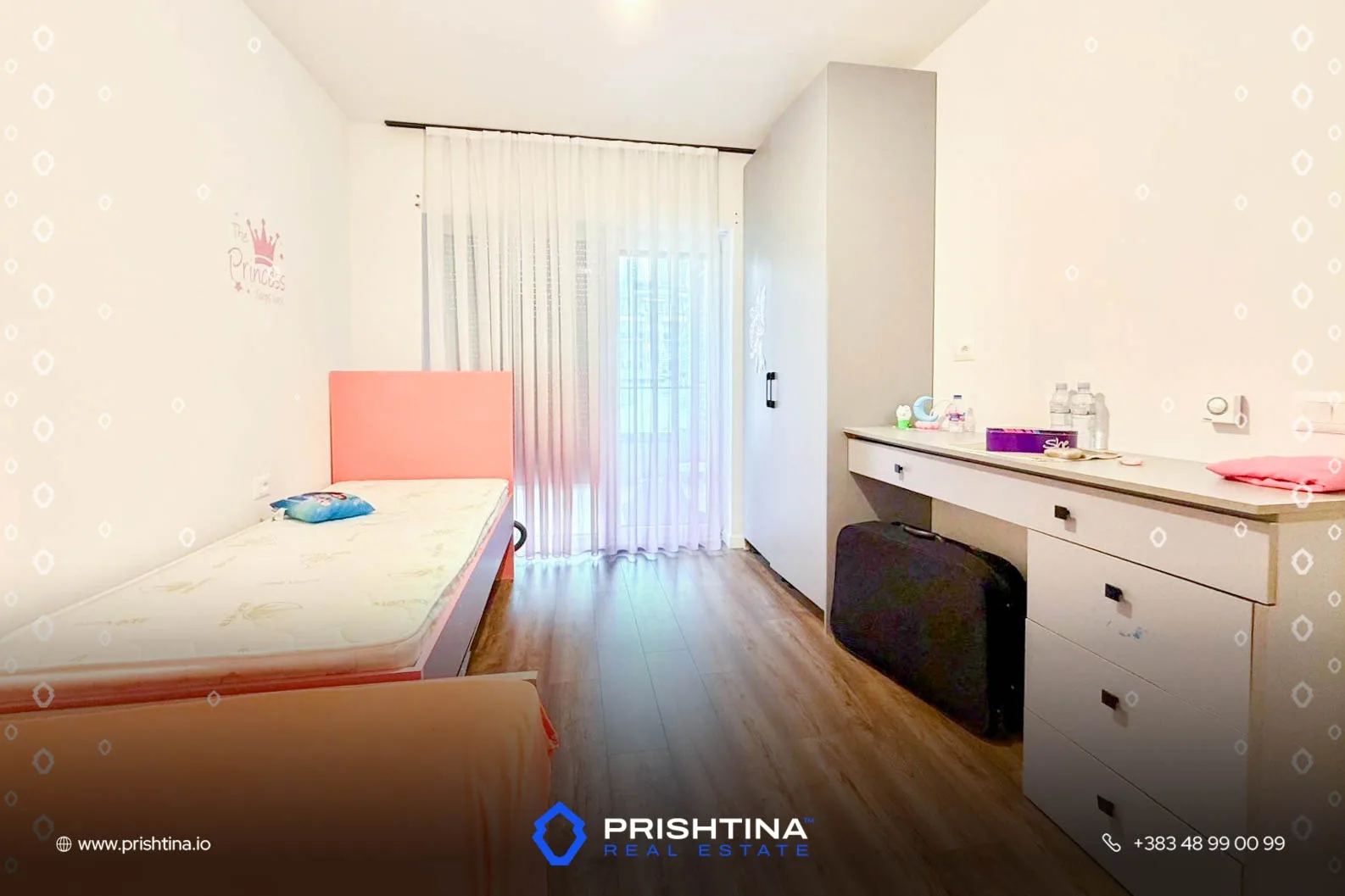 Banesë në #shitje 65m² te Rruga C