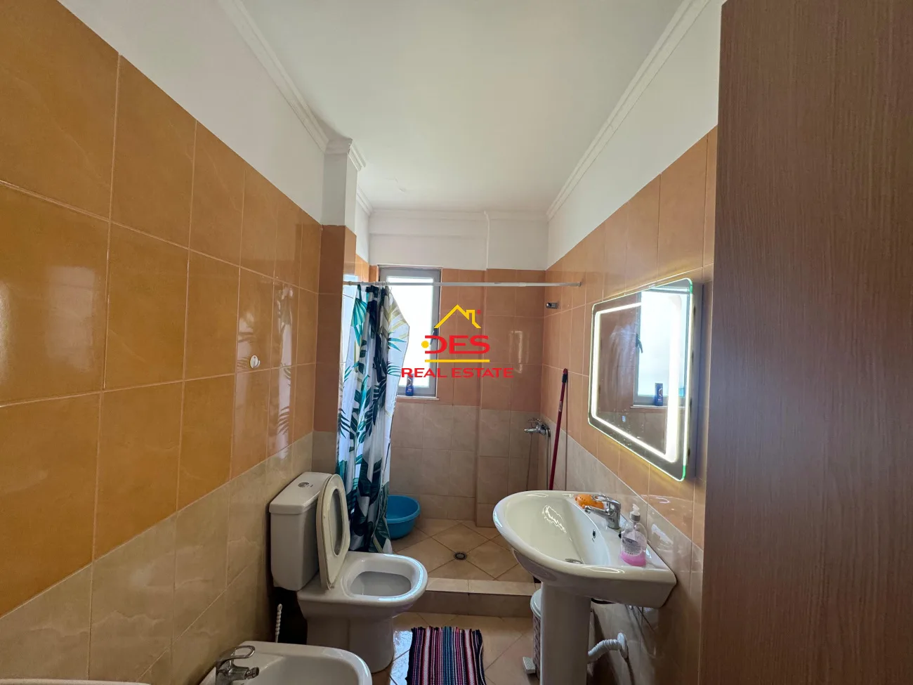 Jepet me qira apartament 2+1 pranë stadiumit flamurtari,vlorë.