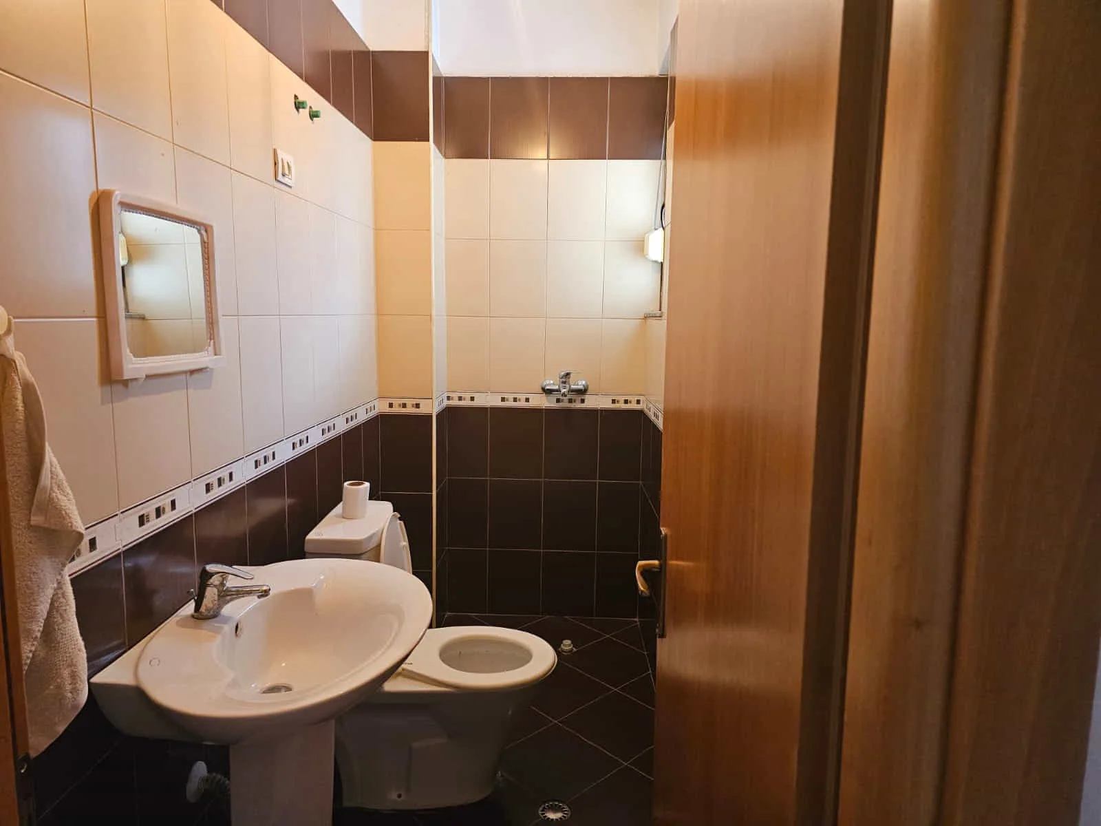 Apartament me qera 2+1 ne Astir (ID B2201438) Tirane
