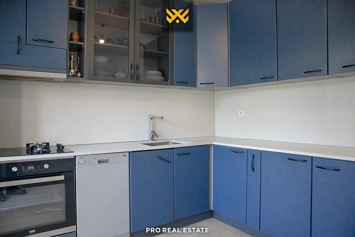 Shtëpi - Zyrë 220m² me #QIRA në Tokbashqe.