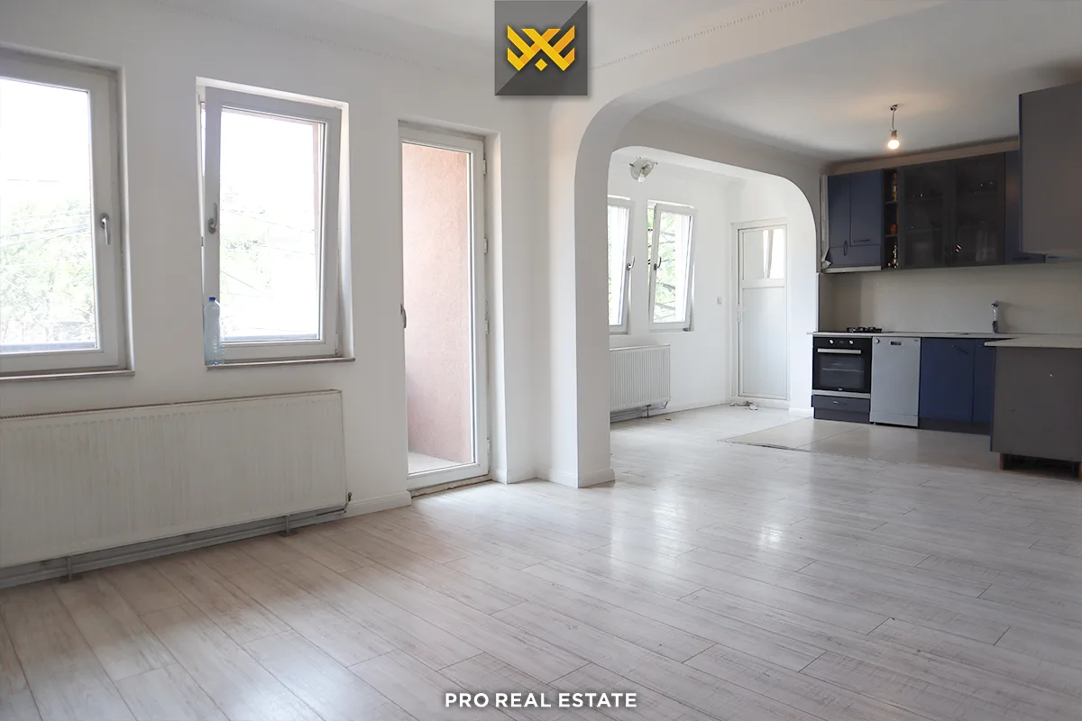 Shtëpi - Zyrë 220m² me #QIRA në Tokbashqe.