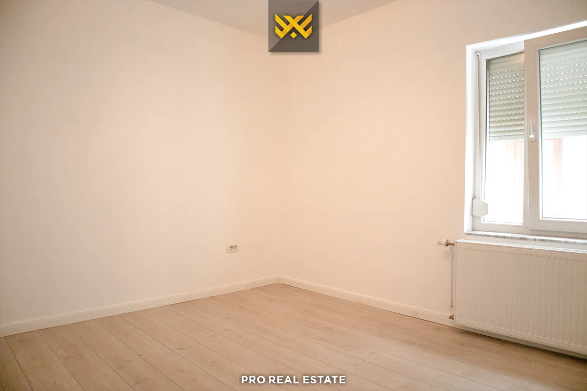 Shtëpi - Zyrë 220m² me #QIRA në Tokbashqe.