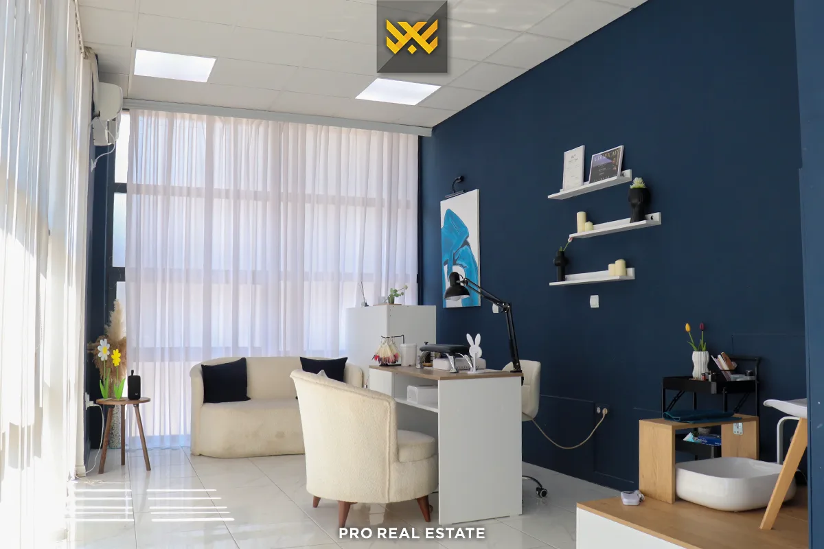 Lokal 27m² për #SHITJE në Emshir