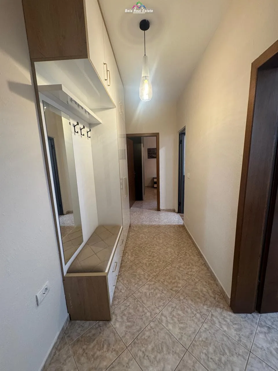 Apartament Me Qera 1+1 Prane Square 21 (ID B2101413) Tirane