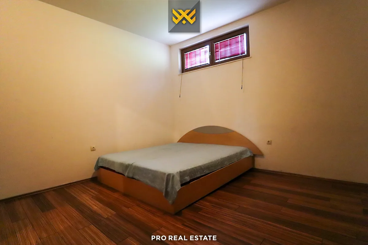 Shtëpi 430m² për #SHITJE te Mati 1