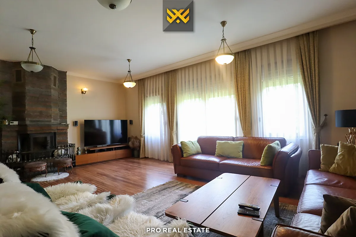 Shtëpi 430m² për #SHITJE te Mati 1