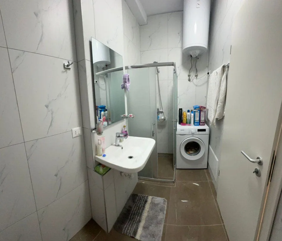 Apartament Per Shitje 1+1 Tek 21 Dhjetori (ID B110449) Tirane