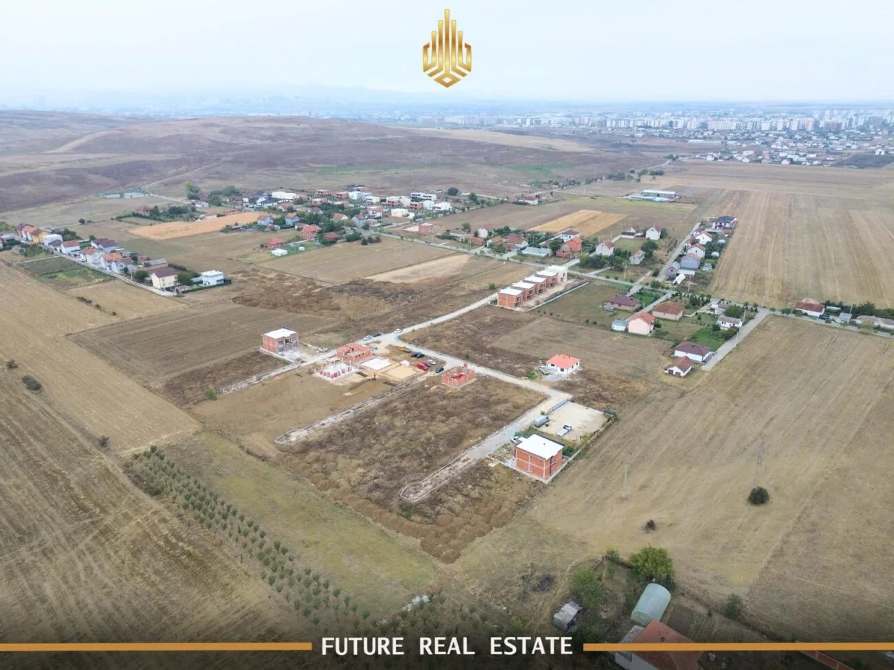 OFERTË EKSKLUZIVE – Shtëpi në SHITJE – 3 dhoma gjumi – Obiliq – Kryshec – Rruga Ali Maloku.