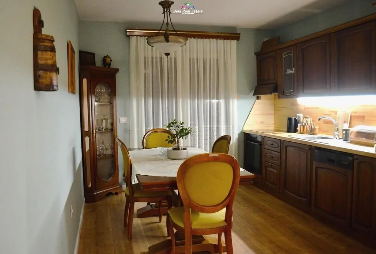 Apartament Me Qera 2+1 Tek Rruga e Durresit (ID B221392) Tirane