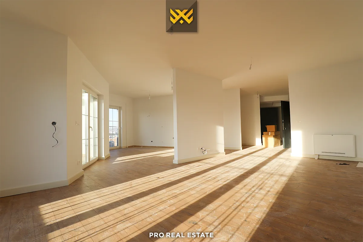 Banesë - Zyrë 230m² me #QIRA te Prishtina e Re