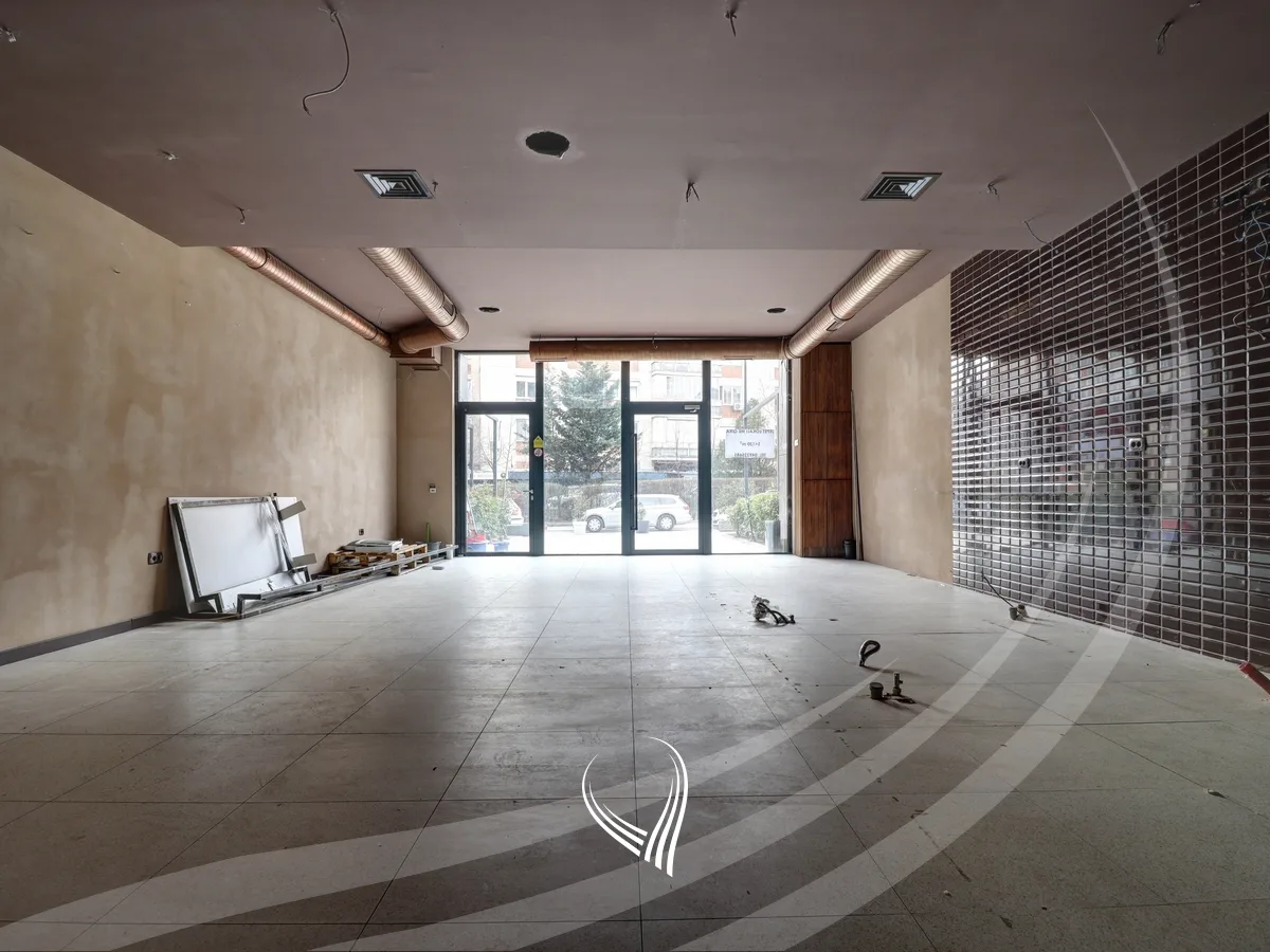 Lokal 120m2 qira në lagjen Aktash - IVY