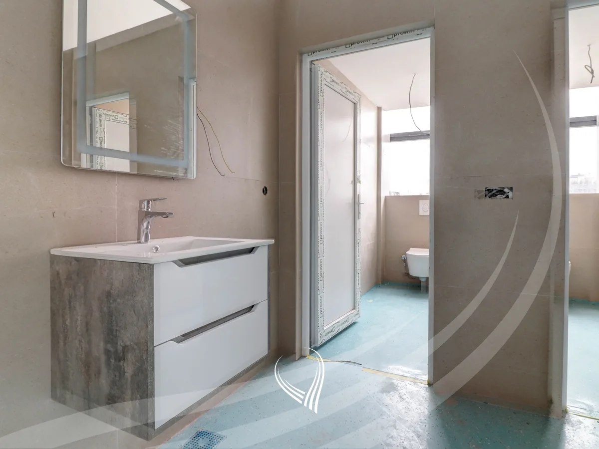 Objekt 1710m² me qira në Veternik