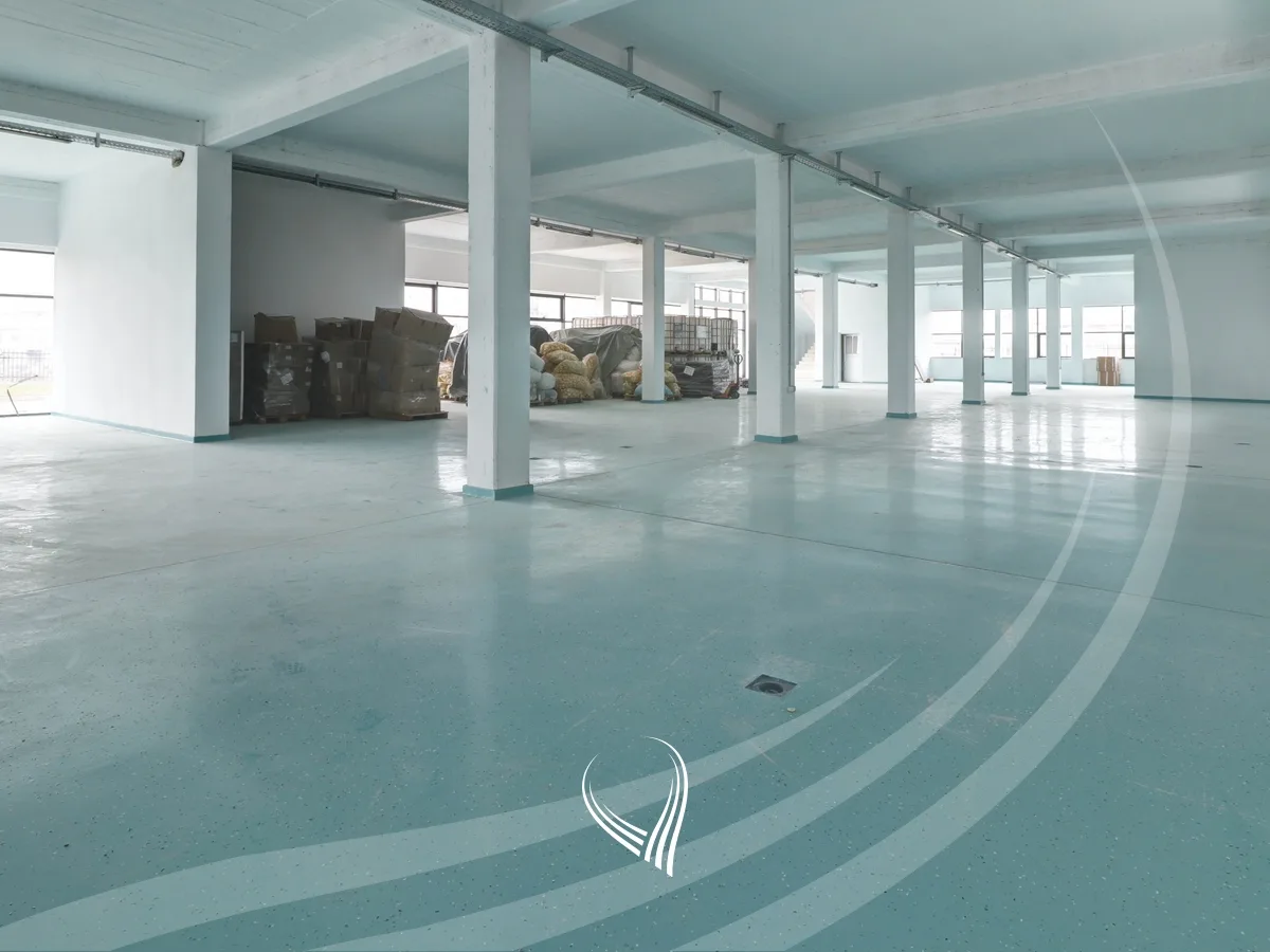 Objekt 1710m² me qira në Veternik