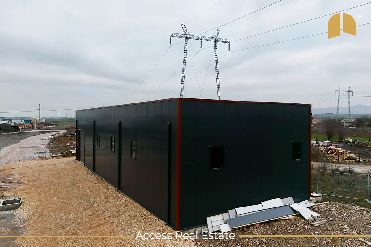 Depo me QIRA – 400m² – Konjuh