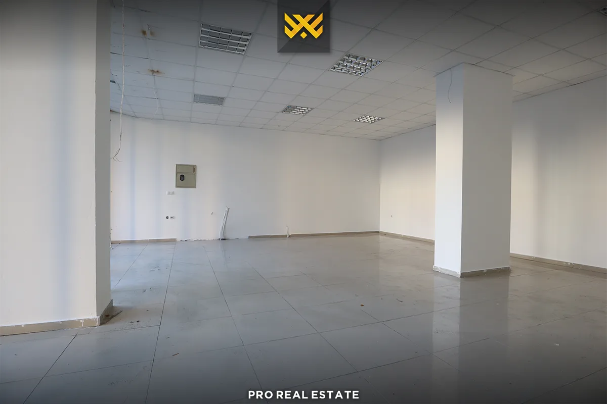 Lokal 73.8m² me #QIRA në Fushë Kosovë.