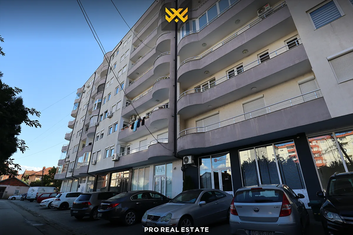 Lokal 73.8m² me #QIRA në Fushë Kosovë.