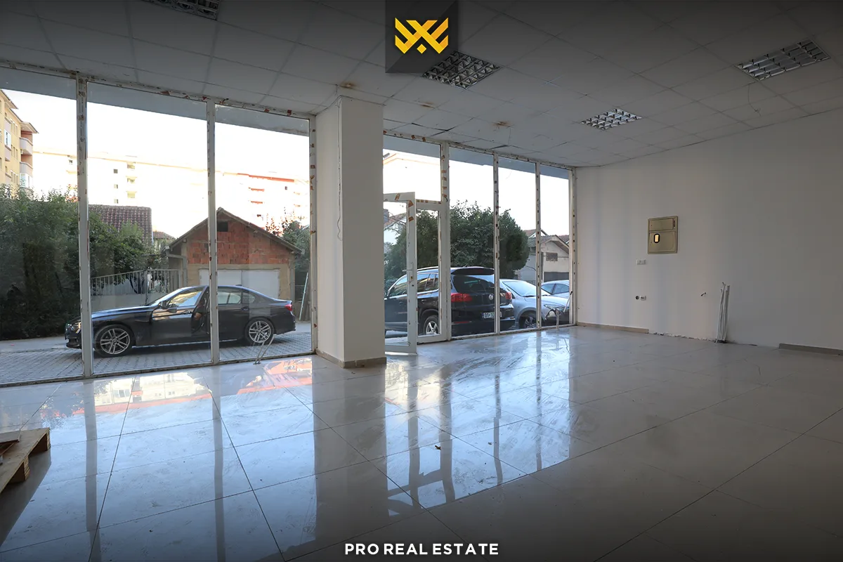 Lokal 73.8m² me #QIRA në Fushë Kosovë.