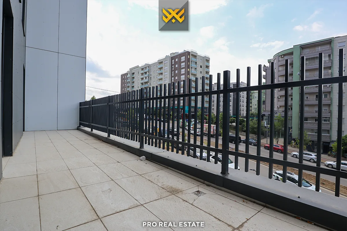 Banesë / Zyrë 110m² me #QIRA te Rruga C