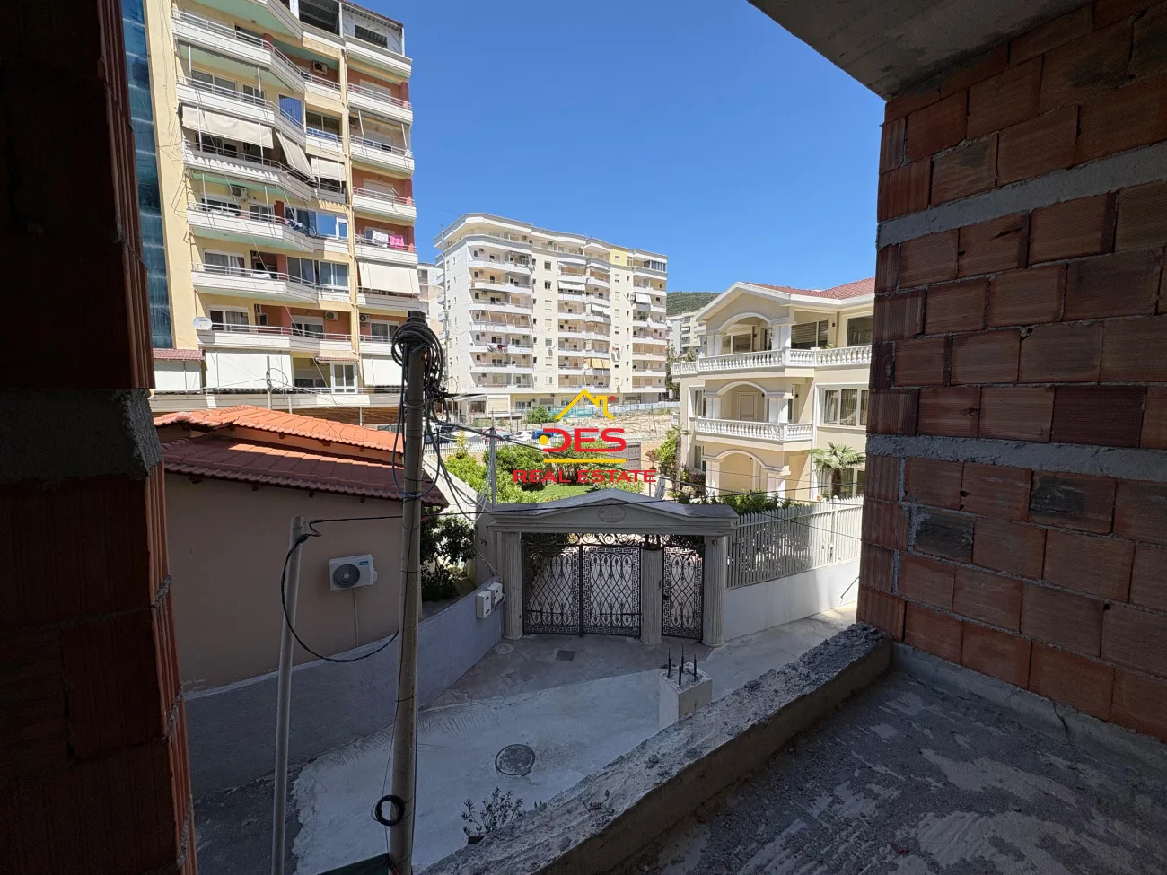 Shitet apartament 2+1 në rezidencën “poseidon”, vlorë