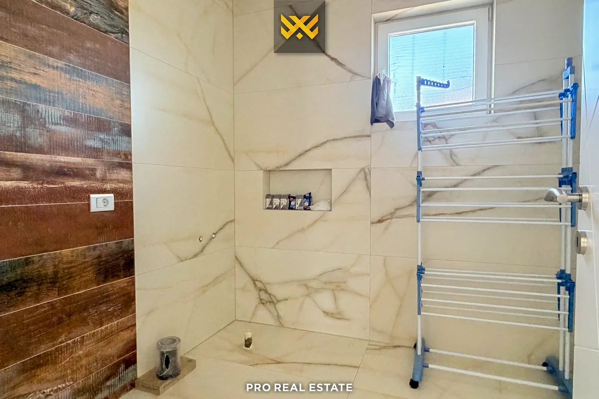 Shtëpi 250m² me #QIRA te Ulpiana e Re