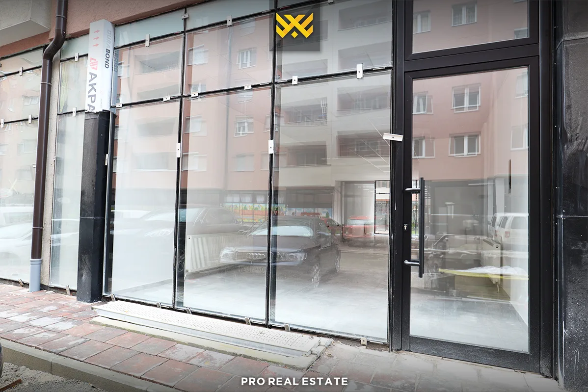 Lokal 89m² me #QIRA në Fushë Kosovë.