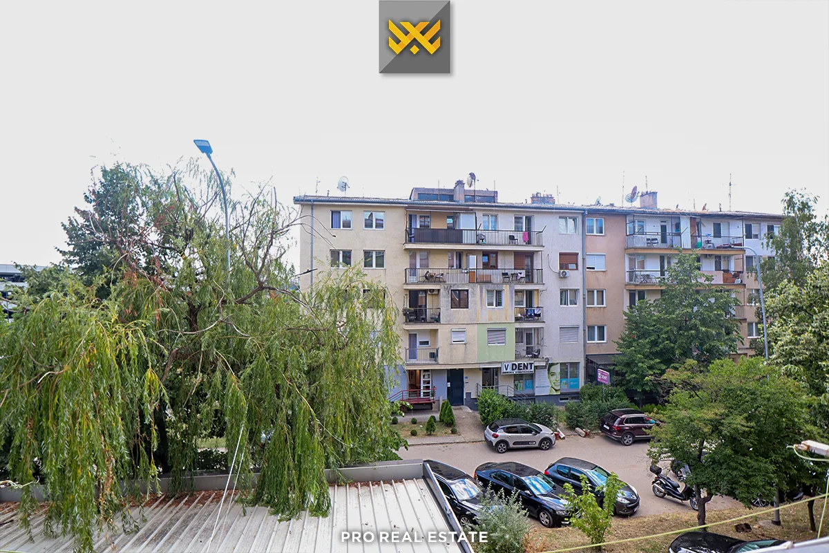 Banesë / Zyrë 67m² me #QIRA në Ulpianë