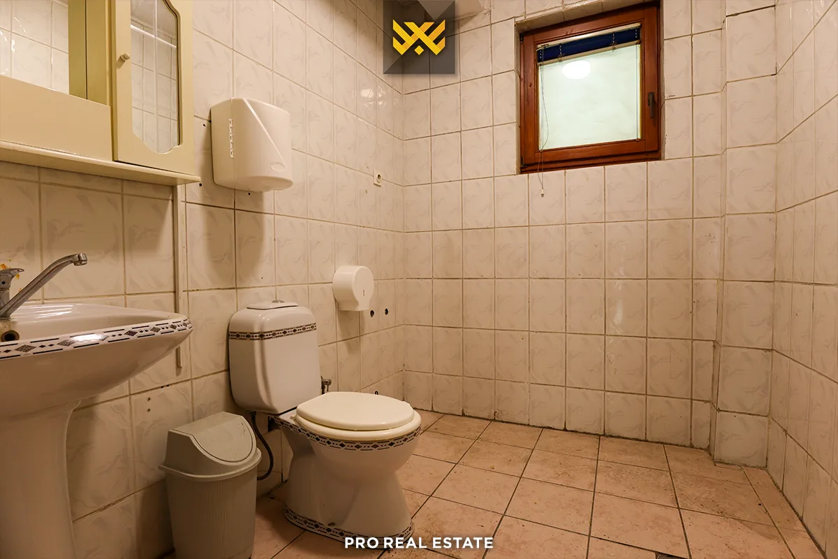Shtëpi 1089m² me #QIRA në Pejton