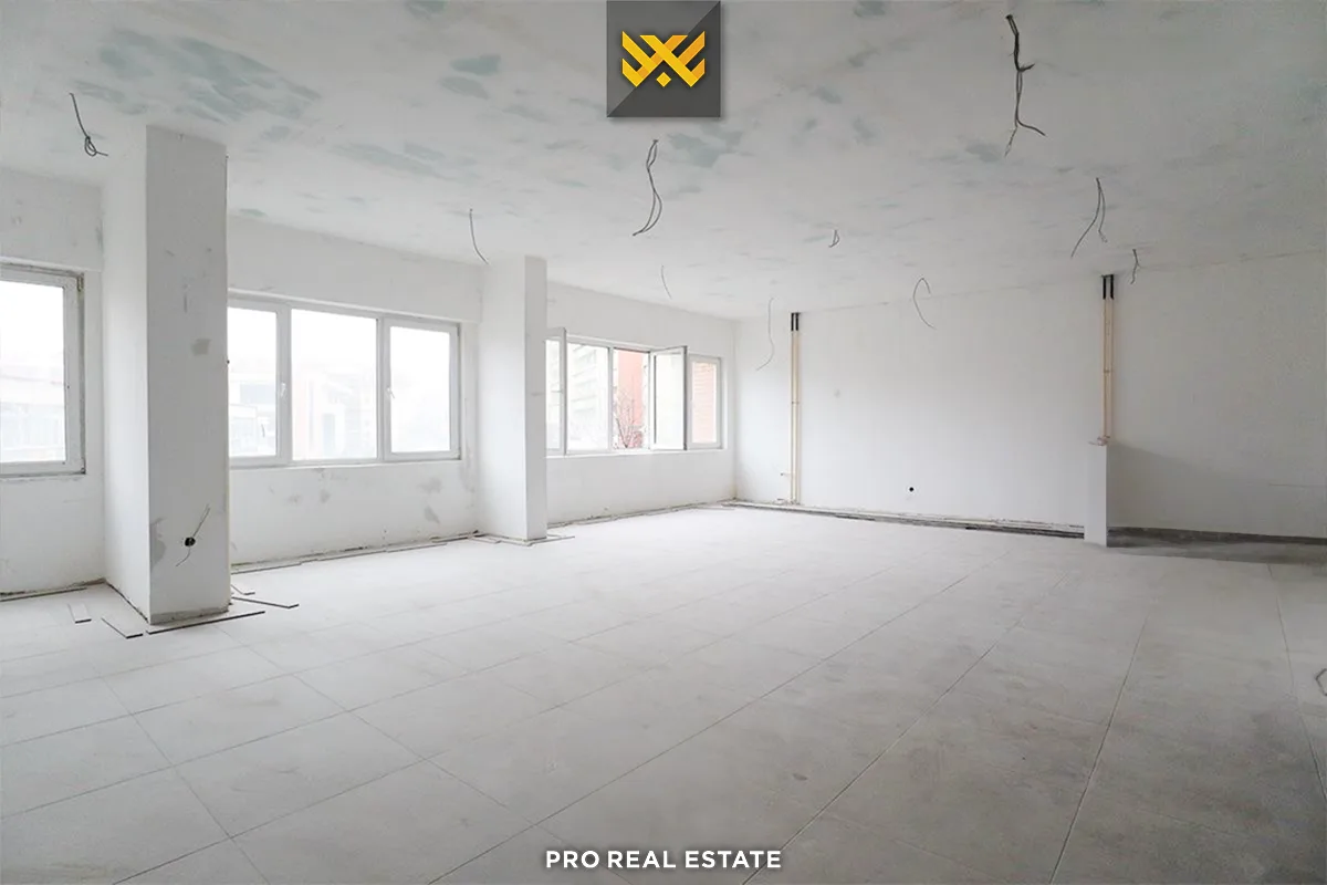 Lokal 400m² me #QIRA në Dardani