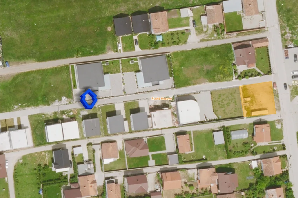 Parcelë me qira 400m² në Fushë Kosovë