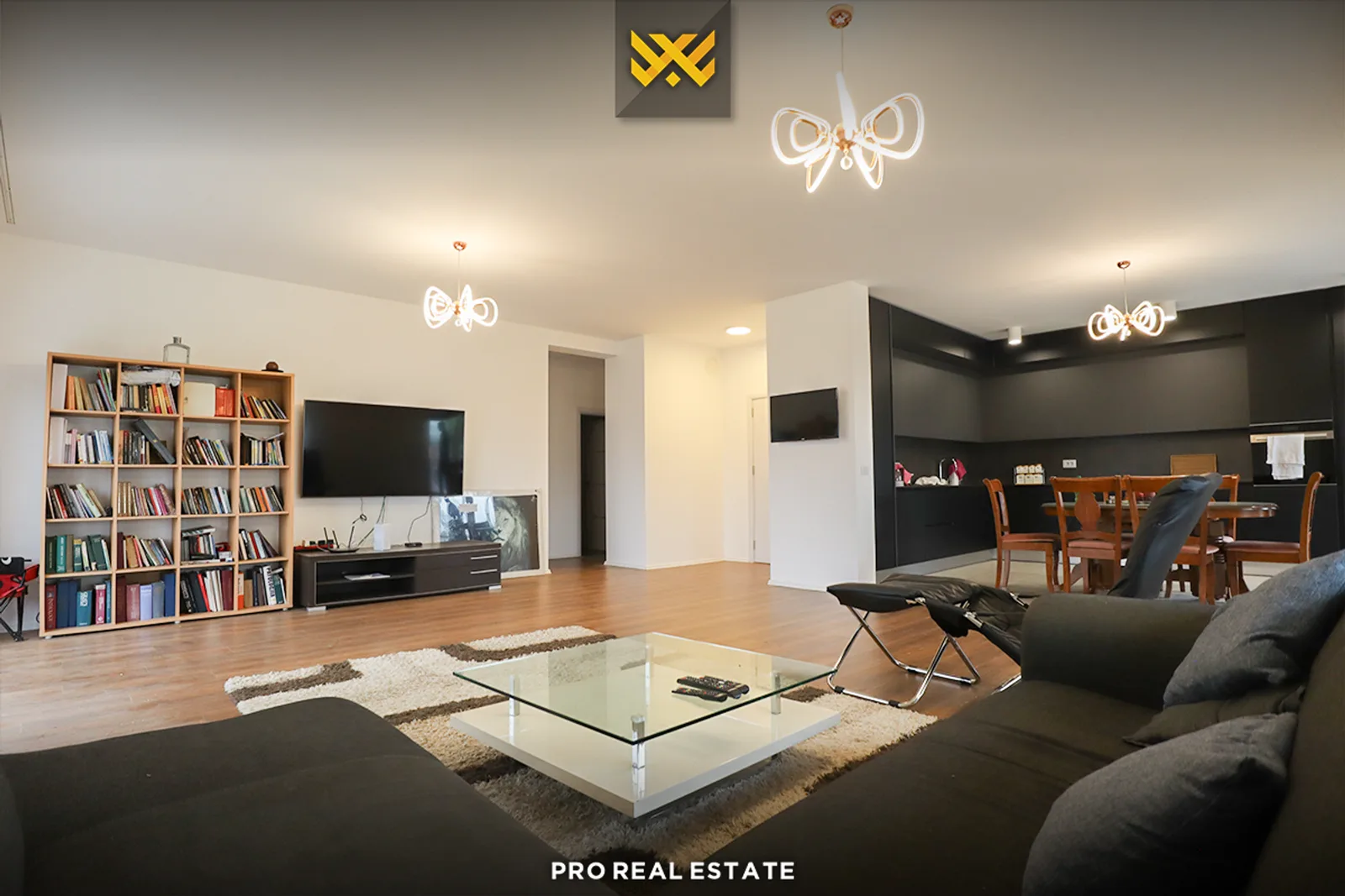 Shtëpi 412m² në #SHITJE te Kodra e Trimave.