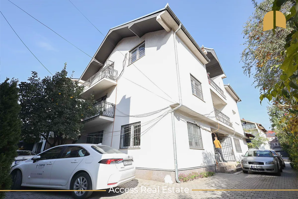 Shtëpi/ZYRE me QIRA – 430m² – Pejton