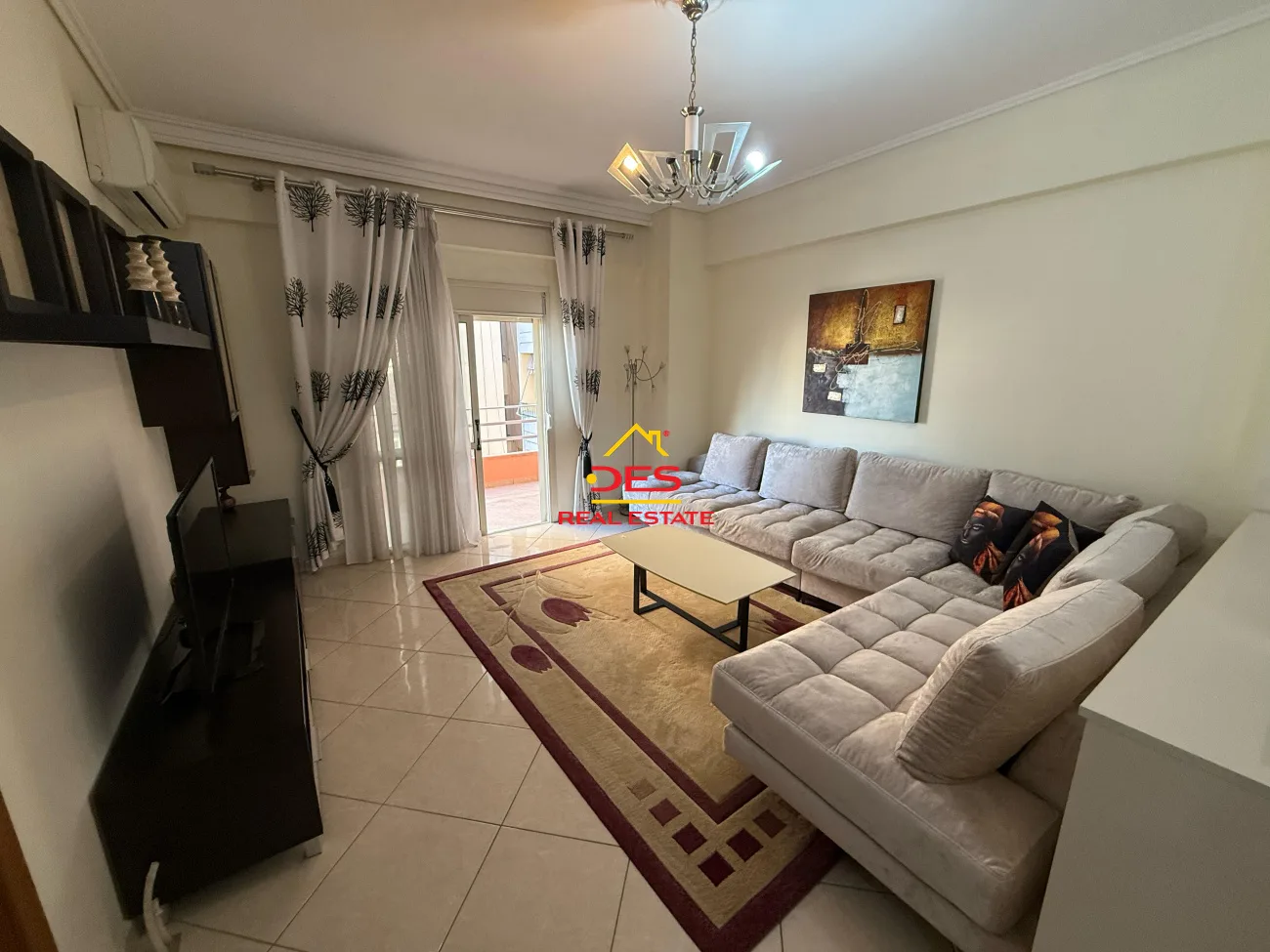 Shitet ose jepet me qira apartament 3+1+2 te albano & romina, vlorë.