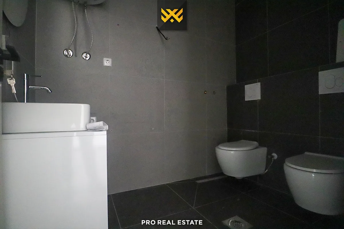Banesë / Zyrë 116m² me #QIRA te Mati 1