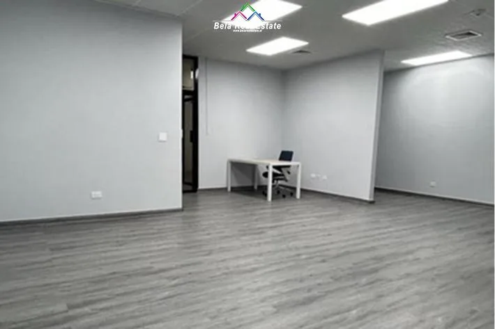 Zyre Me Qera 3+1 tek Kompleksi Arlis, Farmacia 10 (ID BZ2506) Tirane.