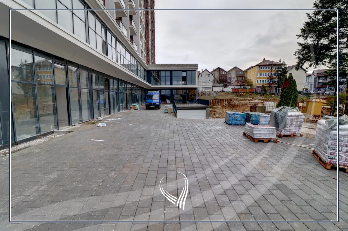 Lokal 389m2 me qira në lagjen e Muhaxherëve