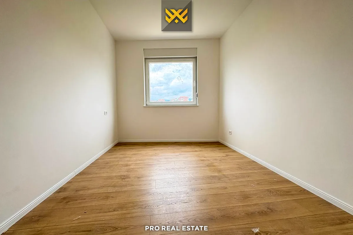 Banesë / Zyrë 113.52m² me #QIRA te Mati 1