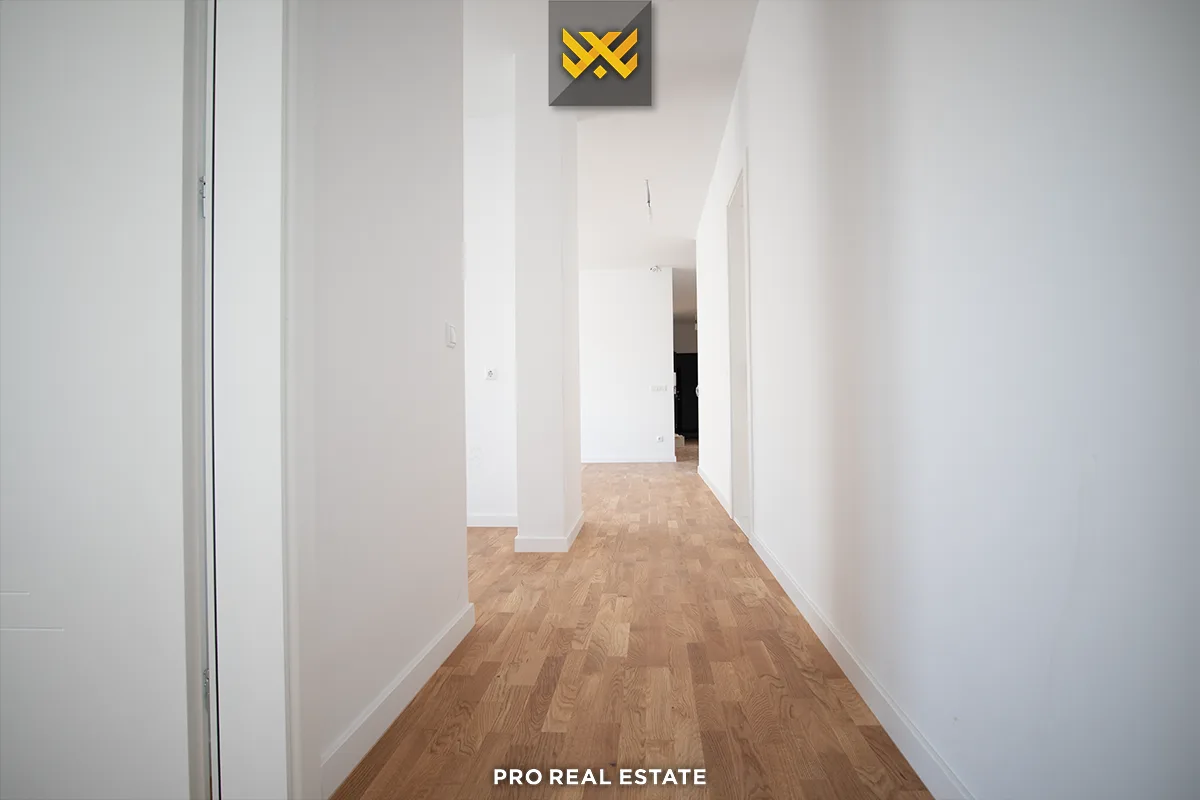 Banesë / Penthouse 175m² + 40m² me #QIRA te Mati 1