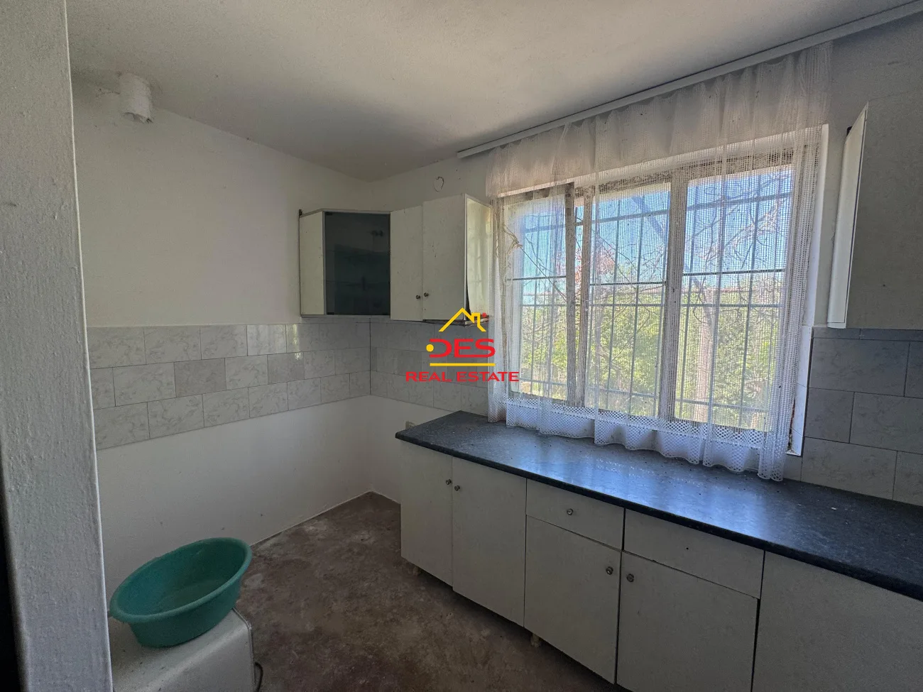 Shitet shtëpi private në fshatin sherishtë, vlorë