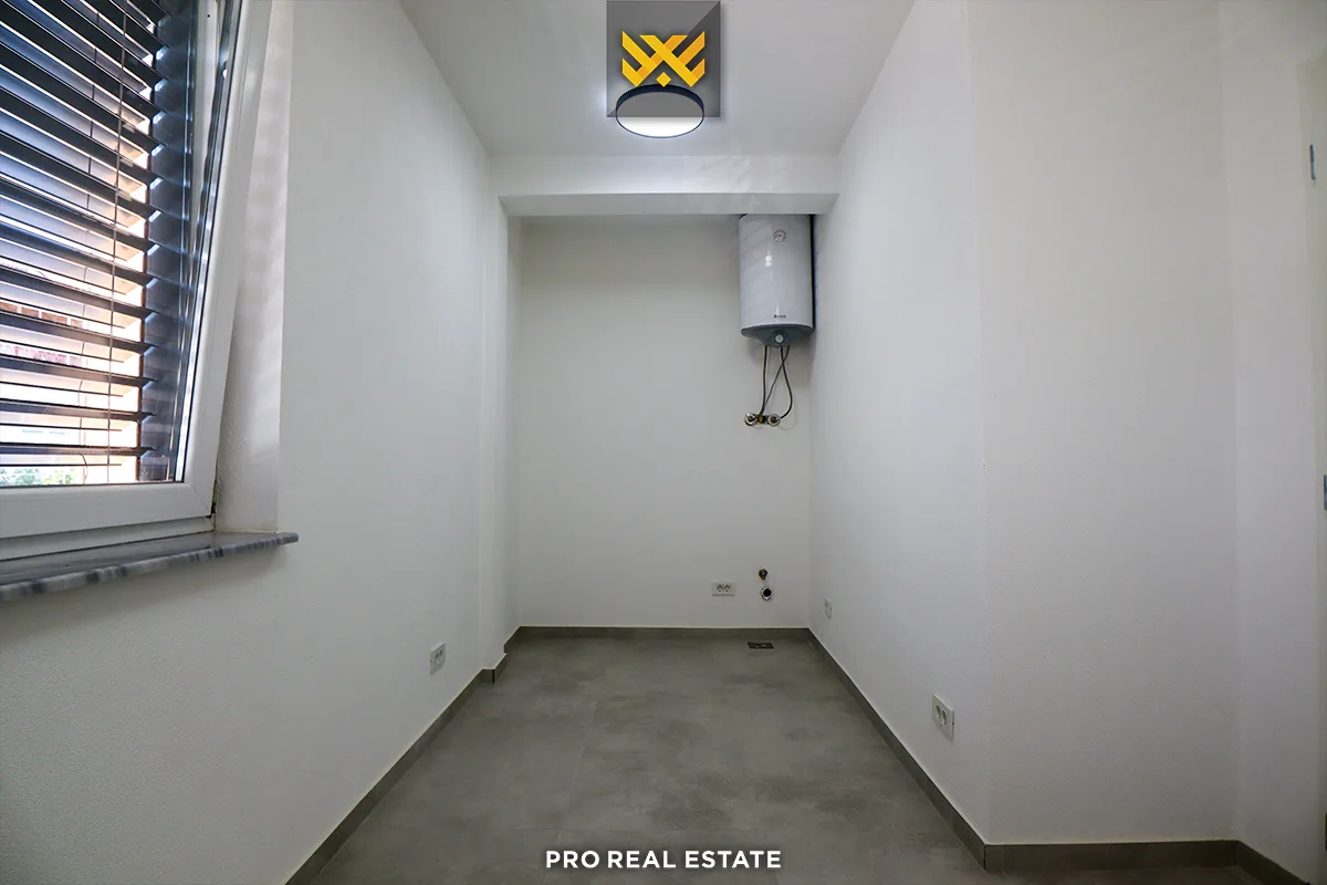 Kat shtëpie/ Zyrë 180m² me #QIRA në Dragodan