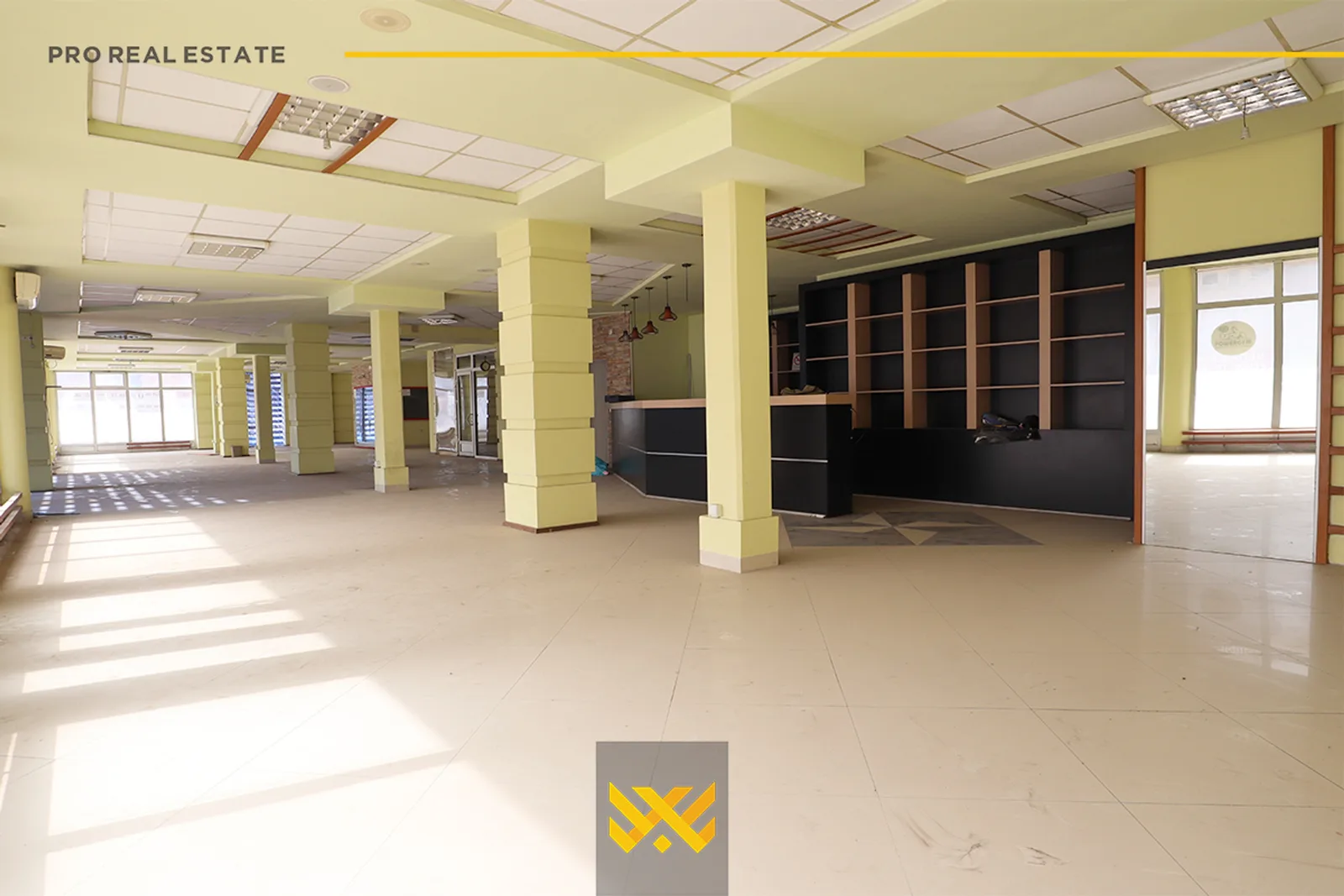 Lokal 420m2 me #QIRA në Fushë Kosovë.